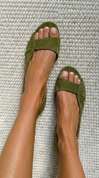 Sandalias slingback de ante casuales de tacón bajo con puntera abierta