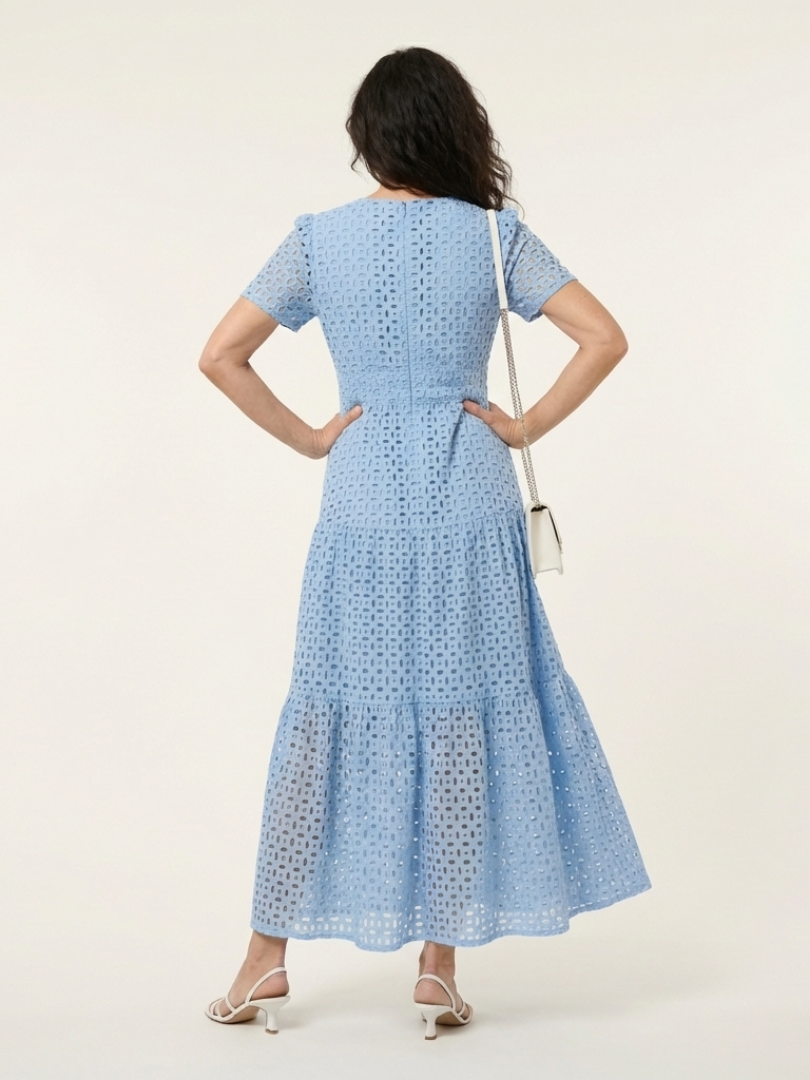 Brielle™ | Vestido midi en capas con escote en V y mangas cortas