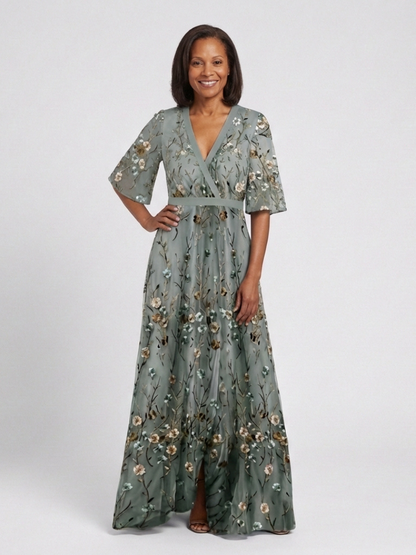 Evadne™ | Vestido maxi floral de manga corta con escote en V