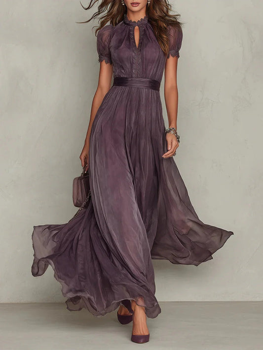 Celia | Vestido largo violeta con escote a lágrima y detalles en encaje
